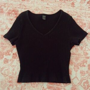 SHEIN Black Short Sleeve V-Neck Top